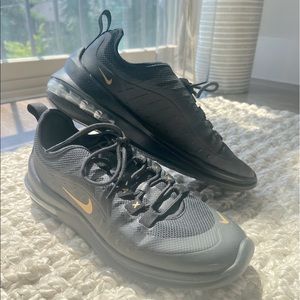 Nike Air Max - Black